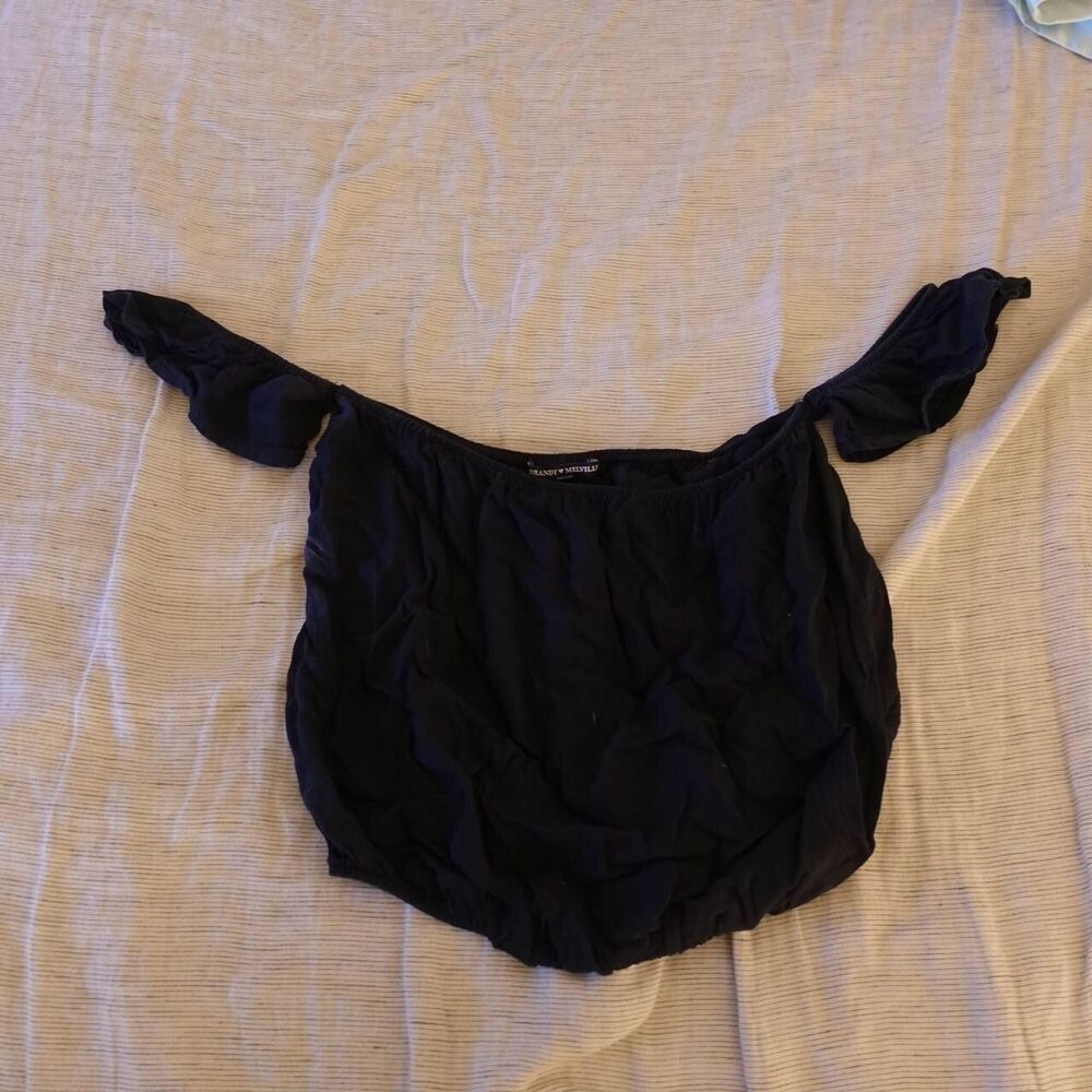 Brandy Melville off-the-shoulder top